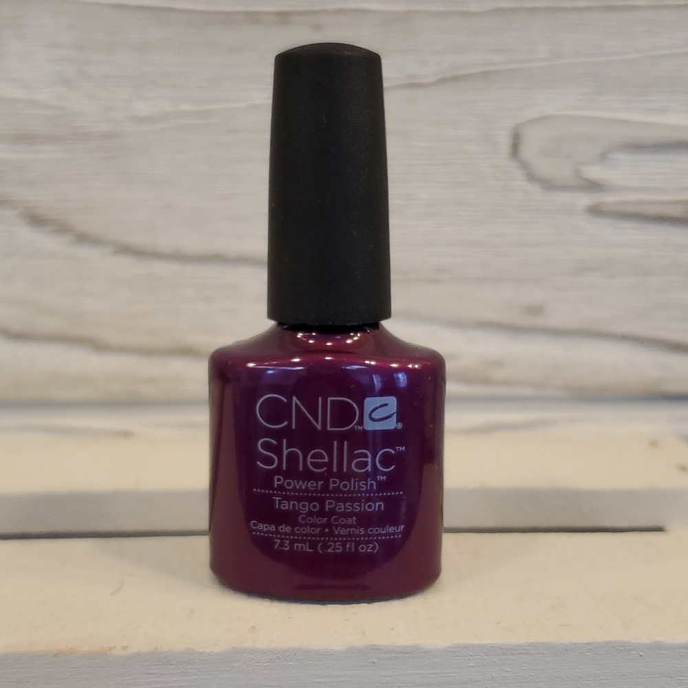 CND Shellac Color Tango Passion